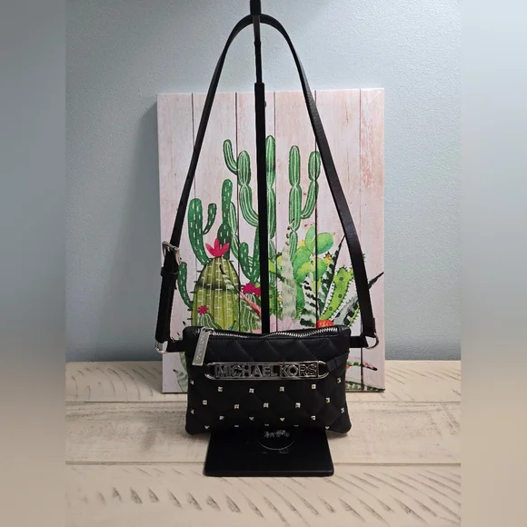 Michael Kors Women's MK Quilted Studded Multi-Bag-Black/Silver- EUC - Picture 2 of 16